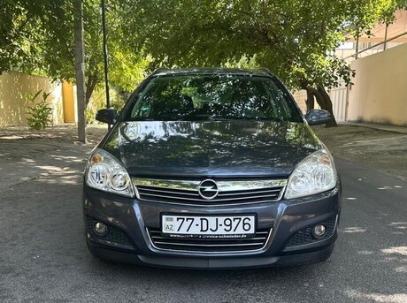 Opel Astra 2009