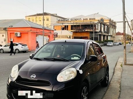 Nissan March 2012