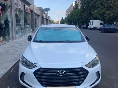Hyundai Elantra 2016