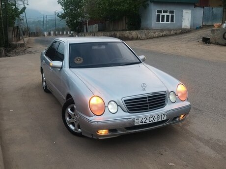 Mercedes E 270 2000