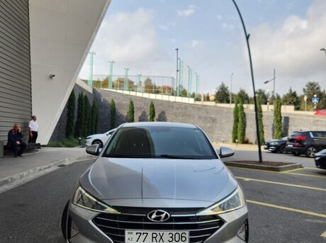 Hyundai Elantra 2020