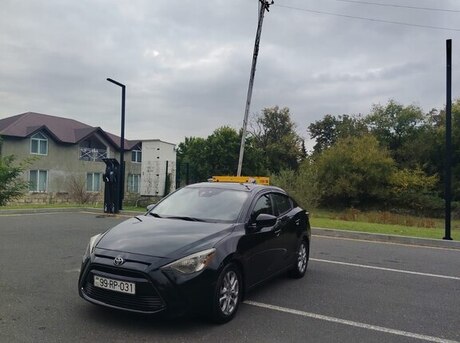 Toyota Yaris 2015