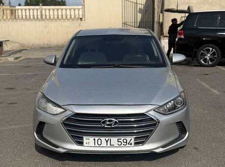 Hyundai Elantra 2017