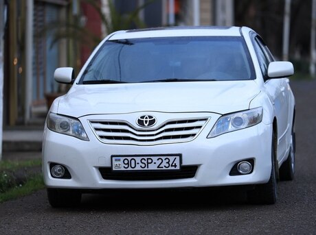 Toyota Camry 2010