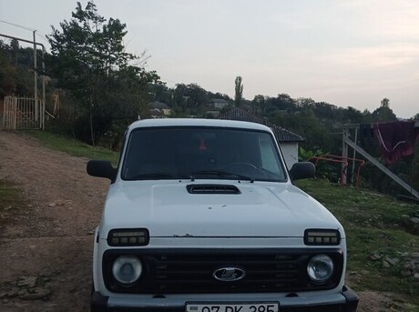 LADA (VAZ) Niva 2010
