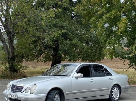 Mercedes E 220 1999