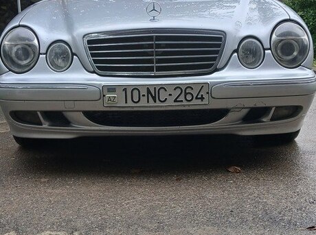 Mercedes E 220 2000