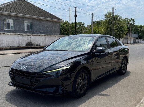 Hyundai Elantra 2022