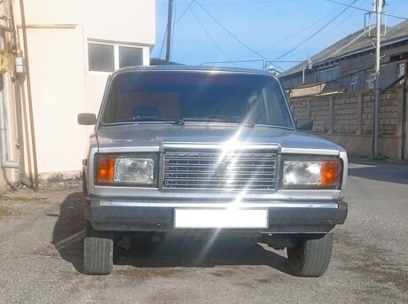 LADA (VAZ) 2107 2010