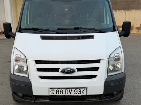 Ford Transit 2011