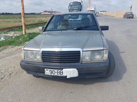 Mercedes 190 1990