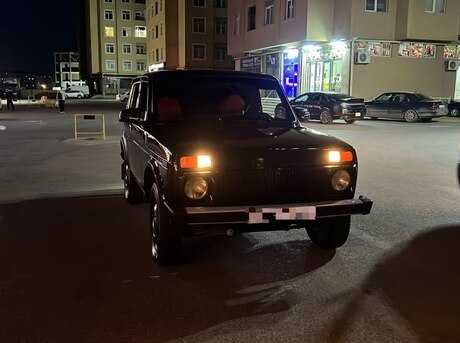 LADA (VAZ) Niva 2012
