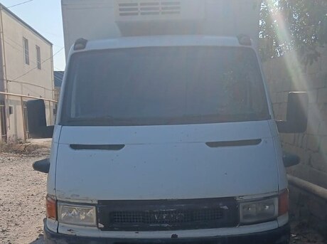 Iveco  2001
