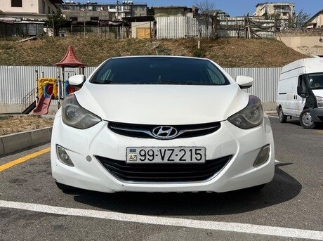 Hyundai Elantra 2013