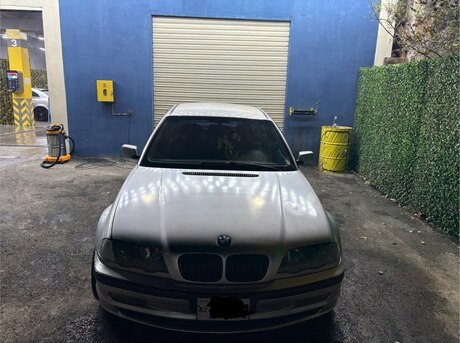 BMW 318 2001