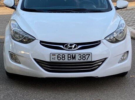 Hyundai Elantra 2012