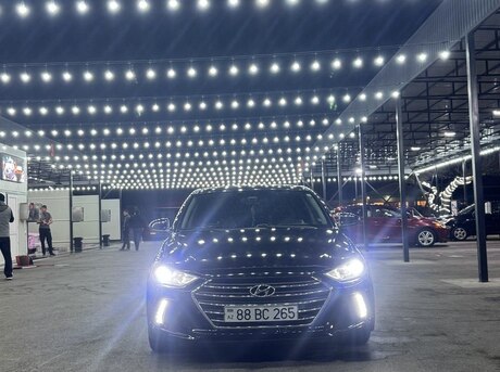 Hyundai Elantra 2018