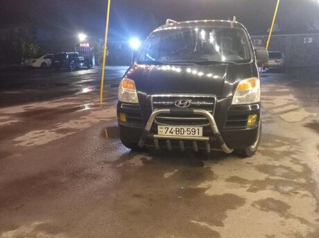 Hyundai H-1 2006