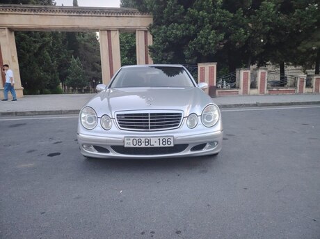 Mercedes E 320 2003