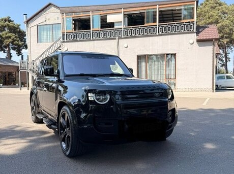 Land Rover Defender 2022