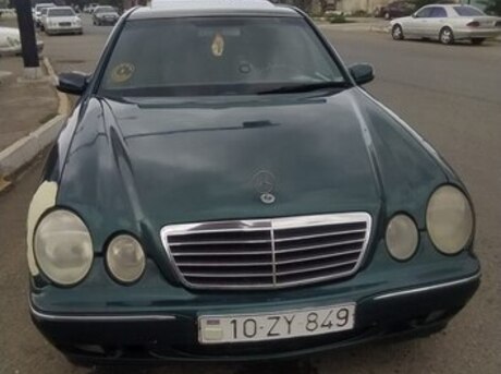 Mercedes E 220 2000