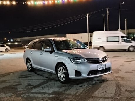 Toyota Corolla Fielder 2014