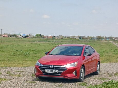 Hyundai Elantra 2020