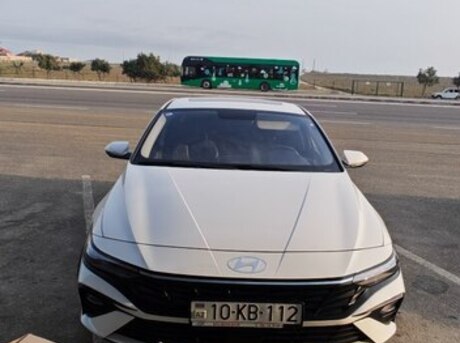 Hyundai Elantra 2024