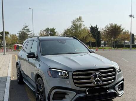 Mercedes GLS 450 4MATIC 2023