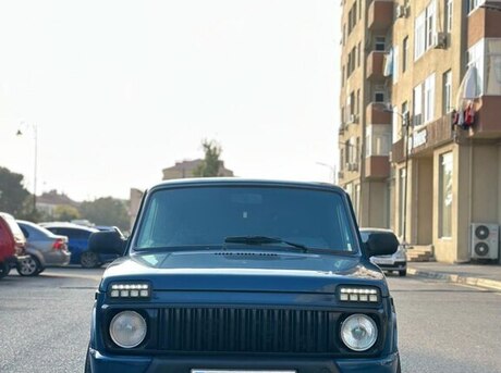 LADA (VAZ) Niva 2012