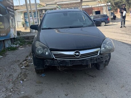 Opel Astra 2010