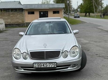 Mercedes E 320 2004