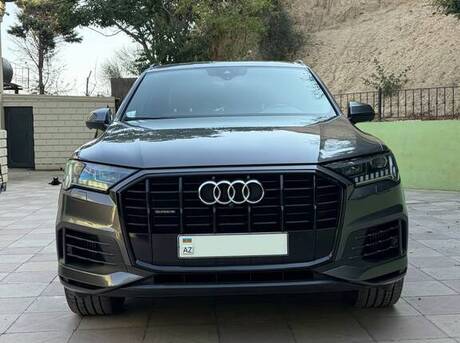 Audi Q7 2021