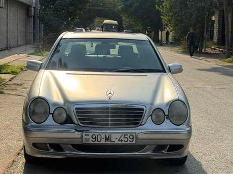 Mercedes E 220 2001