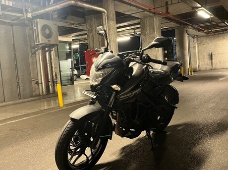 Bajaj Pulsar NS 200 2022