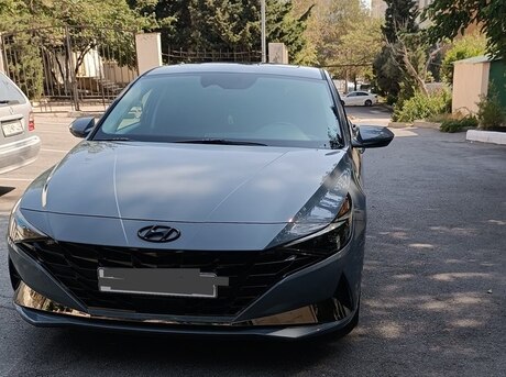 Hyundai Elantra 2021