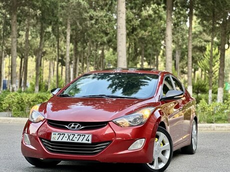 Hyundai Elantra 2012