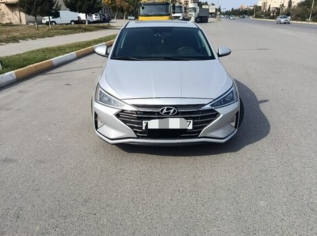 Hyundai Elantra 2019
