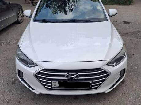 Hyundai Elantra 2016