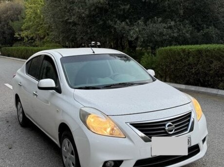 Nissan Sunny 2011