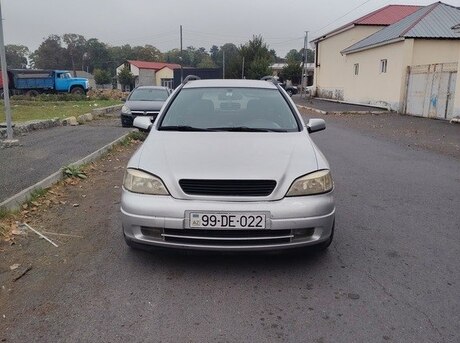 Opel Astra 2000