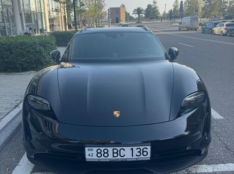 Porsche Taycan 2022