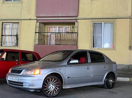 Opel Astra 2002
