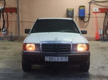 Mercedes 190 1986