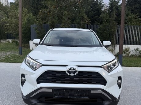 Toyota RAV4 2021