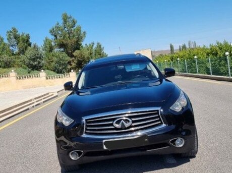 Infiniti FX35 2012