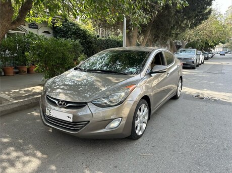 Hyundai Elantra 2013