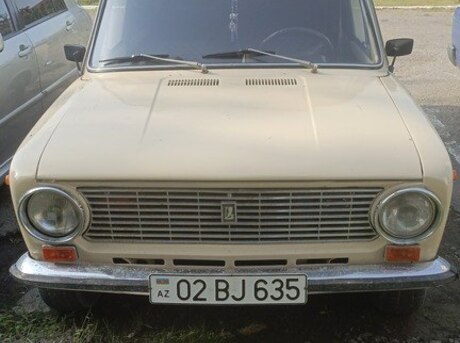 LADA (VAZ) 21011 1985