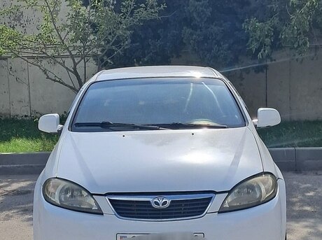 Daewoo Gentra 2014