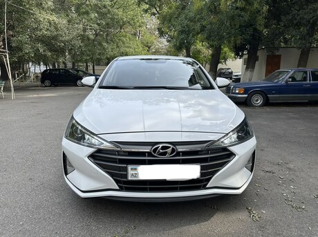 Hyundai Elantra 2020